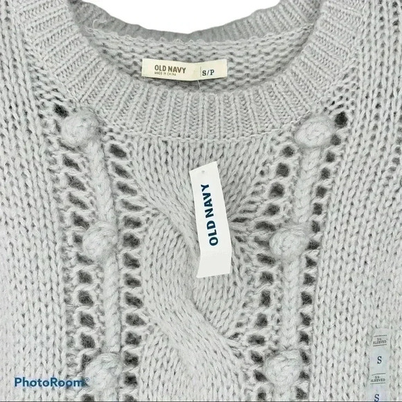 BNWT Old Navy Loose Knit Cable Sweater - Picture 2 of 5
